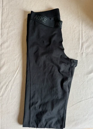 Legging noir Nike, Taille M, marque: Nike, état: Très bon état, taille: M / 38 / 10, 7,00 €, 8,05 € Protection acheteurs incluse