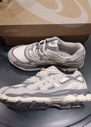 Buty Asics rozmiar 41.5, merk: Asics, staat: Heel goed, maat: 41.5, € 60,00, € 63,70 inclusief Kopersbescherming