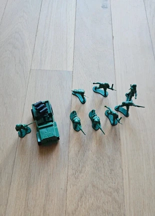 Ensemble de petits soldats verts classiques💂💯, marque: JEU, état: Neuf sans étiquette, taille: 5 ans / 110 cm, 4,50 €, 5,43 € Protection acheteurs incluse