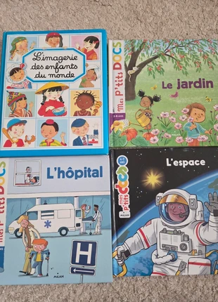 Lot livres kididoc mes p'tits docs espace hopital, staat: Heel goed, € 4,00, € 4,90 inclusief Kopersbescherming