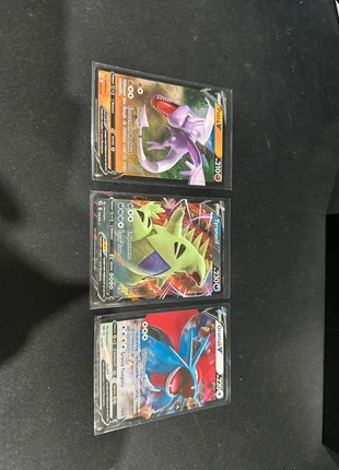 Lot cartes V, marke: Pokémon, zustand: Neu, 4,99 €, 5,94 € inklusive Vinted-Käuferschutz
