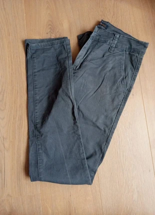 Pantalon slim jean gris taille 28 Leeyo jeans, merk: Leeyo Jeans, staat: Goed, maat: W28 | FR 38, € 5,00, € 5,95 inclusief Kopersbescherming