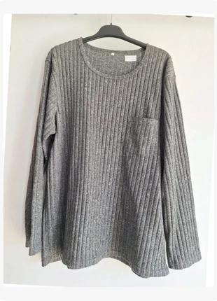 238. Pull gris côtelé oversize T42, état: Très bon état, taille: XL / 42 / 14, 3,00 €, 3,85 € Protection acheteurs (Pro) incluse