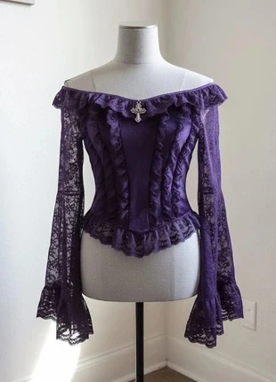 Corset en dentelle violette à épaules dénudées – style victorien gothique, brand: Noctelle, condizioni: Ottime, taglia: M / IT 42 / EU 38, €30.00, €32.20 include la Protezione acquisti