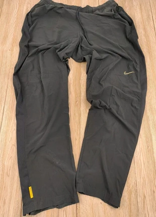 Nike x Livestrong – Jogging – Homme – Track Pant - XL – Noir – Running / Training / Fitness, marca: Nike, estado: Muito bom, tamanho: XL, €29.00, €31.15 inclui Proteção do Comprador Pro