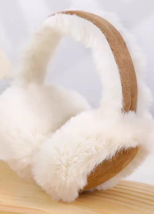Cache oreille marron fausse fourrure, marca: Boutique Parisienne, estado: Novo sem etiquetas, tamanho: Tamanho único, €15.00, €16.45 inclui Proteção do Comprador