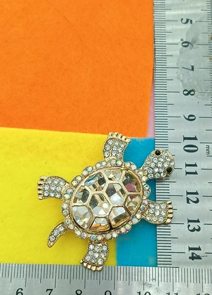 Broche, merk: Montre.fr, staat: Heel goed, € 5,00, € 5,95 inclusief Kopersbescherming Pro