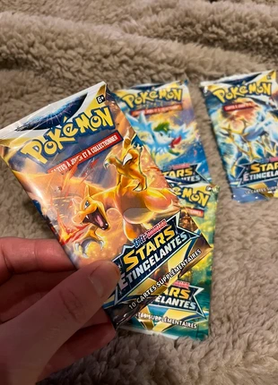 Pack 4 boosters Pokémon, marque: Pokémon, état: Neuf avec étiquette, 6,00 €, 7,00 € Protection acheteurs incluse