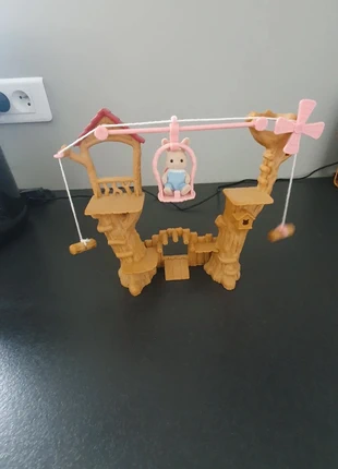 Tyrolienne sylvanian, marke: Sylvanian, zustand: Sehr gut, größe: 3 Jahre / 98, 11,00 €, 12,25 € inklusive Vinted-Käuferschutz