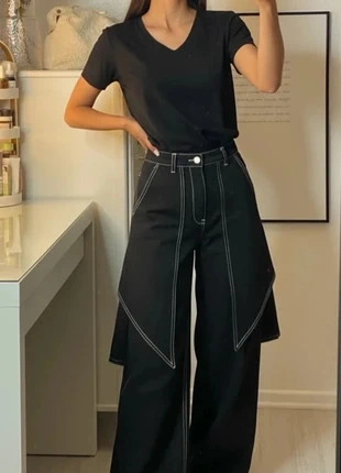 Pantalon noir large, coupe palazzo. Surpiqûres blanches contrastantes taille L, merk: KMIA, staat: Heel goed, maat: L / 40 / 12, € 59,00, € 62,65 inclusief Kopersbescherming Pro