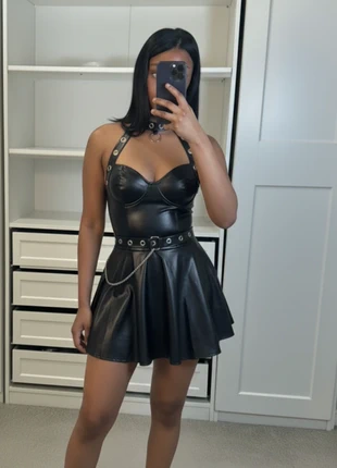 Mini jupe et top dos nu en similicuir PU – ensemble fashion gothique, merk: Lunara, staat: Heel goed, maat: S / 36 / 8, € 33,90, € 36,30 inclusief Kopersbescherming