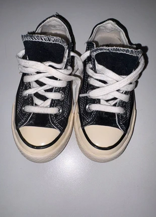Baskets Converse noires enfant pointure 28 classiques unisexes, merk: Converse, staat: Heel goed, maat: 28, € 5,00, € 5,95 inclusief Kopersbescherming
