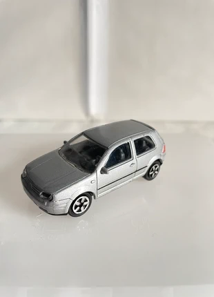 Voiture majorette golf IV, marke: Majorette, zustand: Zufriedenstellend, größe: 4 Jahre / 104, 2,00 €, 2,80 € inklusive Vinted-Käuferschutz