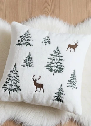 Housse de coussin hivernal, merk: Beige, staat: Heel goed, maat: 45 x 45 cm, € 18,50, € 20,13 inclusief Kopersbescherming