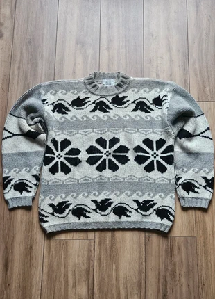 Pull knit vintage taille M, brand: Vintage, condition: Very good, size: M, €15.00, €16.45 includes Buyer Protection
