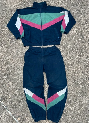 Survêtement Décathlon vintage 80’s velour peau de pêche coloré, marke: Vintage Dressing, zustand: Sehr gut, größe: XL, 30,00 €, 32,20 € inklusive Vinted-Käuferschutz