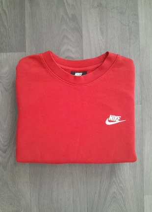 sweat Nike rouge Club Fleece | logo brodé blanc | taille S, marque: Nike, état: Très bon état, taille: S, 20,00 €, 21,70 € Protection acheteurs incluse