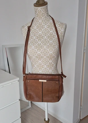 Sac bandoulière camel Primark 👜 effet croco – chic et pratique, marque: Primark, état: Satisfaisant, 5,99 €, 6,99 € Protection acheteurs incluse