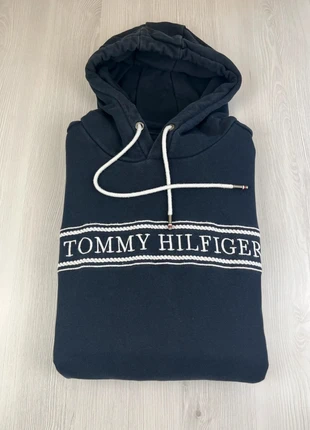 Sweat à Capuche Hoodie Tommy Hilfiger Bleu Marine Logo Brodé Taille M, marque: Tommy Hilfiger, état: Très bon état, taille: M, 19,00 €, 20,65 € Protection acheteurs (Pro) incluse