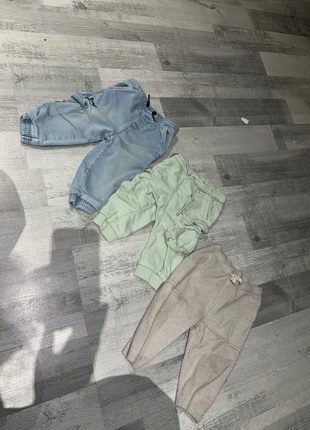 Pantalons, marca: Kiabi, estado: Muy bueno, tamaño: 12-18 meses / 80 cm, 3,00 €, 3,85 € Protección al comprador incluida