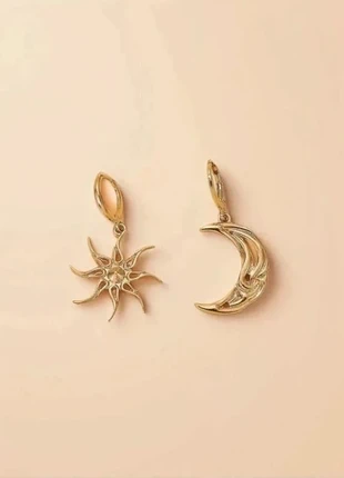 Boucles d'oreilles dorées dépareillées lune et Etoile style bohème, brand: L'instant Bijoux, condition: New with tags, €14.99, €16.44 includes Buyer Protection
