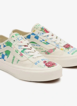 Sublimes Vans édition limitée 2025-2026 patchwork Carreaux fleurs modèle très rare 38, brand: Vans, condition: New with tags, size: 38, €65.00, €68.95 includes Buyer Protection Pro