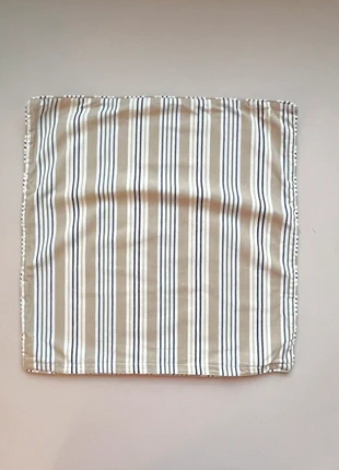 Housse de coussin 50x50 rayée style toile de matelas beige, merk: Vintage Dressing, staat: Nieuw zonder prijskaartje, maat: 50 x 50 cm, € 5,00, € 5,95 inclusief Kopersbescherming