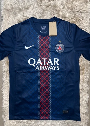 Maillot PSG étoile 2025, brand: Concept, condizioni: Nuovo con cartellino, taglia: M, €17.00, €18.55 include la Protezione acquisti