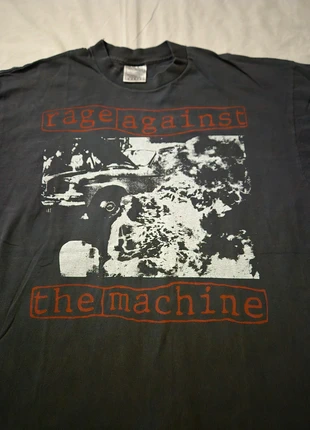 Tee shirt Rage Against The Machine Vintage Années 90’s, marque: Vintage, état: Très bon état, taille: L, 90,00 €, 95,20 € Protection acheteurs incluse