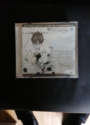 Compilations tracklist des années 2000, condition: Very good, €20.00, €21.70 includes Buyer Protection