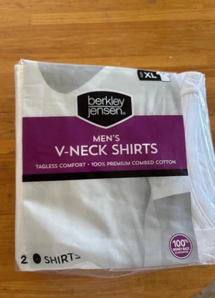 2 magliette bianche, marke: Jensen, zustand: Neu, mit Etikett, größe: XL, 8,00 €, 9,10 € inklusive Vinted-Käuferschutz