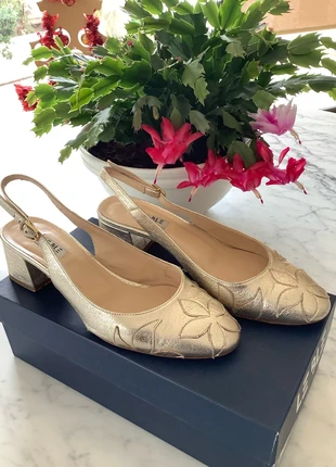 Chaussures dorées femme 39 🎄, marque: le blé made in Italie., état: Très bon état, taille: 39, 15,00 €, 16,45 € Protection acheteurs incluse