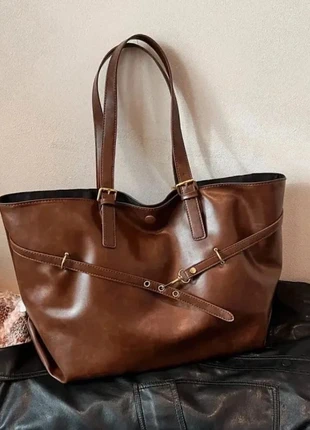 Sac à main large vintage marron, marque: Vintage Dressing, état: Neuf sans étiquette, 22,00 €, 23,80 € Protection acheteurs (Pro) incluse