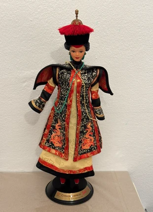Chinese Empress Barbie, marque: Barbie, état: Très bon état, taille: Taille unique, 33,00 €, 35,35 € Protection acheteurs incluse