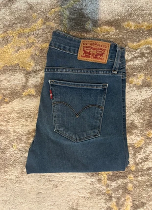 Levi’s 711 Skinny bleu W26 L30 Femme style déchiré, marca: Levi's, estado: Muy bueno, tamaño: XS / 34 / 6, 20,90 €, 22,65 € Protección al comprador Pro incluida