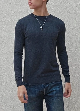 Pull à col rond gris cole au corp gris taille S, marca: Pull & Bear, estado: Novo sem etiquetas, tamanho: S, €9.95, €11.15 inclui Proteção do Comprador