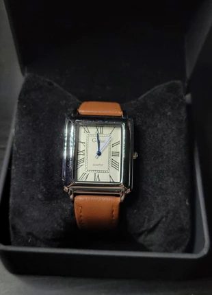 Montre en acier et cuir marron, brand: Quartz, condizioni: Ottime, taglia: Taglia unica, €15.00, €16.45 include la Protezione acquisti