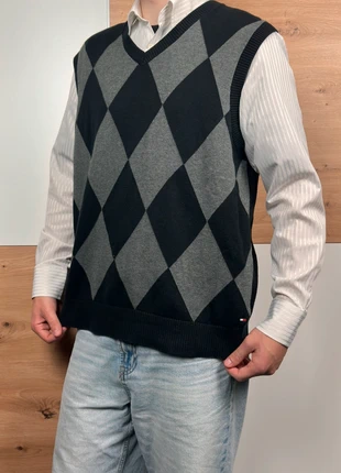 Pull sans manche Tommy Hilfiger Argyle Gilet Vintage 2009 Taille L, marque: Tommy Hilfiger, état: Très bon état, taille: L, 30,00 €, 32,20 € Protection acheteurs incluse