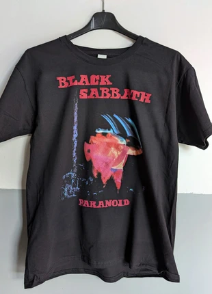 T-shirt nera | Black Sabbath - Paranoid, marque: nobrand, état: Très bon état, taille: L, 13,00 €, 14,35 € Protection acheteurs (Pro) incluse