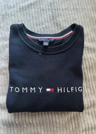 Pull tommy Hilfiger taille XS en très bon état pull 17, marque: Tommy Hilfiger, état: Très bon état, taille: XS, 20,00 €, 21,70 € Protection acheteurs incluse