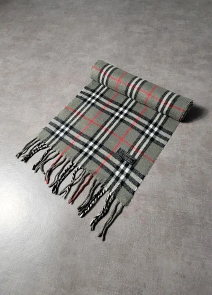 Écharpe Burberry London grise à cadrillage en laine - #E003, marque: Burberry, état: Très bon état, 29,99 €, 32,19 € Protection acheteurs incluse