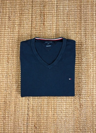 Pull Léger Col V Bleu Marine Brodé Tommy Hilfiger en Coton Taille XL, marke: Tommy Hilfiger, zustand: Sehr gut, größe: XL, 20,00 €, 21,70 € beinhaltet Vinted-Käuferschutz Pro