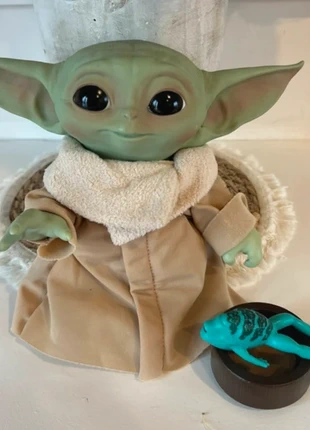 Description Peluche interactive Star Wars le goûter de Grogu Le Mandalorian, marque: Star Wars, état: Très bon état, taille: Prématuré, jusqu'à 44cm, 15,00 €, 16,45 € Protection acheteurs incluse