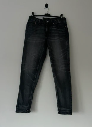 Mannen spijkerbroek, marca: H&M, estado: Novo sem etiquetas, tamanho: PT 40 | W30, €8.50, €9.63 inclui Proteção do Comprador