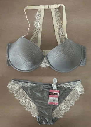 Completo reggiseno 5D e slip 4 Lovable, colore grigio con pizzo avorio, marque: Lovable, état: Neuf avec étiquette, taille: 105D, 12,00 €, 13,30 € Protection acheteurs incluse