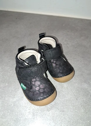 Chaussures premiers pas kickers 18, marke: Kickers, zustand: Sehr gut, größe: 18, 3,00 €, 3,85 € inklusive Vinted-Käuferschutz