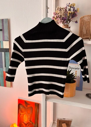 Top cuello alto a rayas elegante, merk: Lefties, staat: Goed, maat: L / 40 / 12, € 2,99, € 3,84 inclusief Kopersbescherming