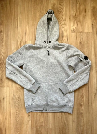 Pull à zip gris femme CP company taille M, brand: C.P. Company, condition: Very good, size: M / 38 / 10, €50.00, €53.20 includes Buyer Protection