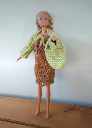 🎁 Tenue robe marron pour poupée type Barbie 🎁, marke: Fait Main, zustand: Neu, größe: Einheitsgröße, 2,38 €, 3,20 € inklusive Vinted-Käuferschutz