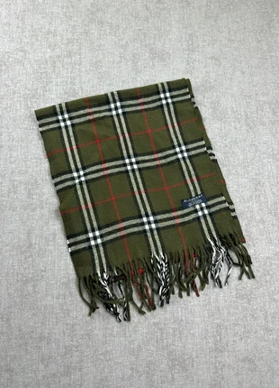 Écharpe Burberry vert, marke: Burberry, zustand: Sehr gut, 45,00 €, 47,95 € beinhaltet Vinted-Käuferschutz Pro